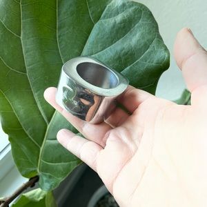 Pottery barn napkin rings - set of 8